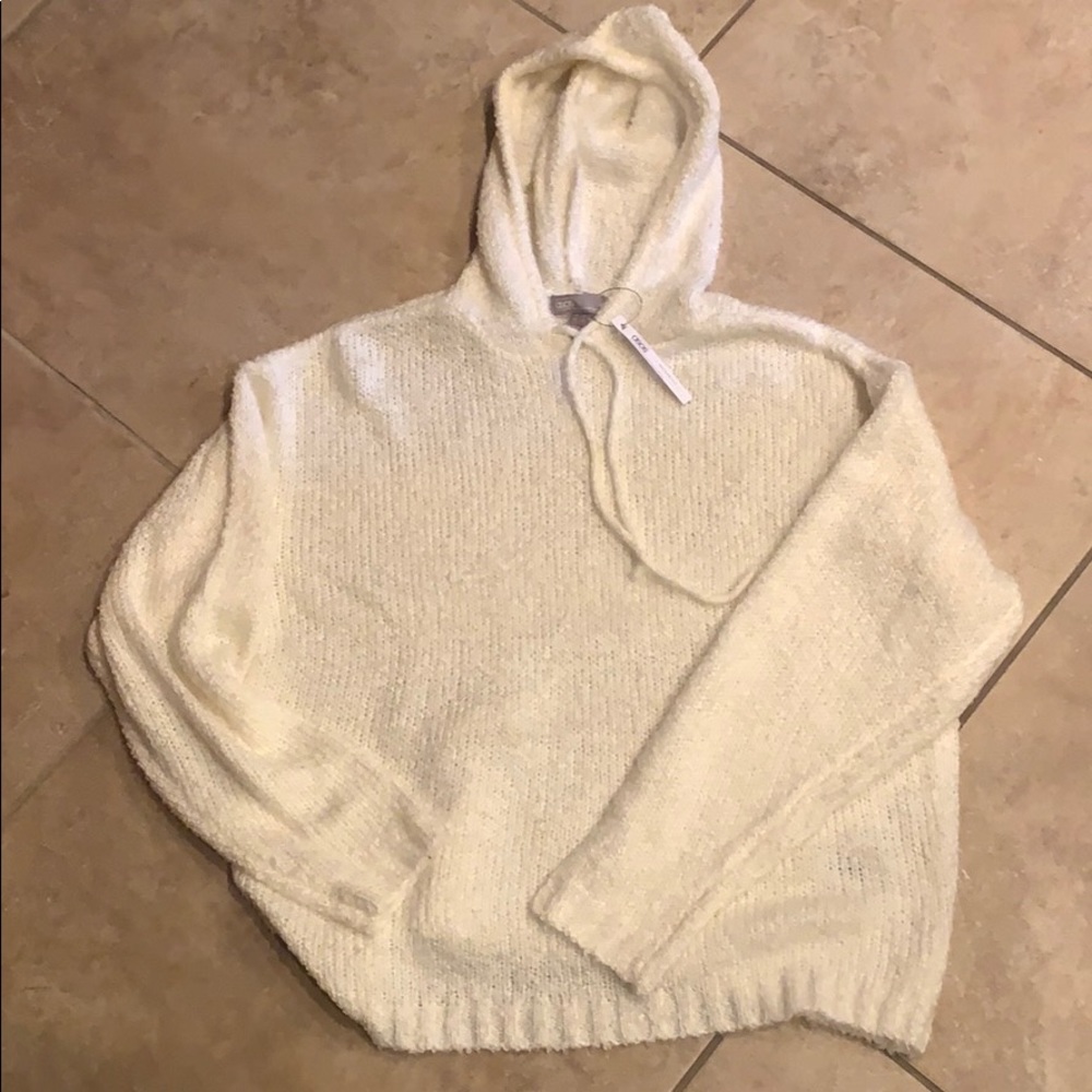 ASOS super soft sweater maternity outfit.